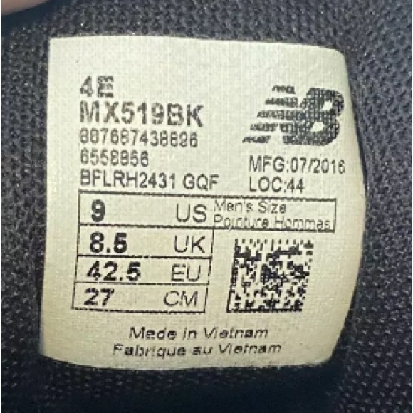 SOLD!!!  New Balance Sneakers - Picture 6 of 7